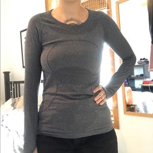 Lululemon long sleeves shirt